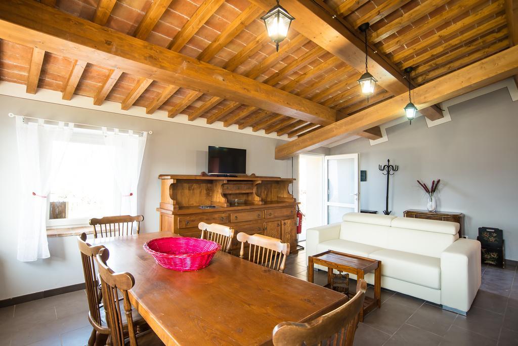 Agriturismo Il Frutteto Ghivizzano Esterno foto